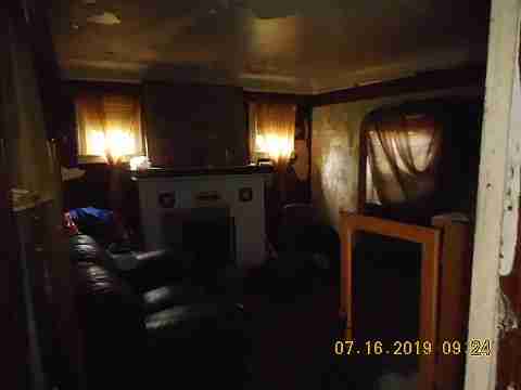 19225 Russell (6)_m.jpg